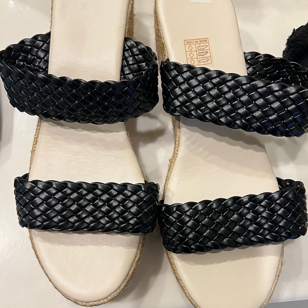Women’s shoes
